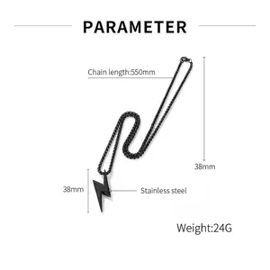 Collier pendentif éclair noir en acier inoxydable pour homme avec une chaîne de 550mm