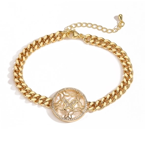 Golden Cuban chain bracelet with butterfly pendant and pavé zircons for unisex style