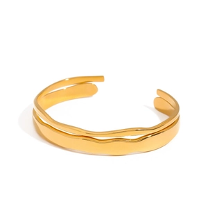 Wave Open Cuff Bangle 18K Gold Plated Stainless Steel Waterproof Hypoallergenic Minimalist Stackable Bracelet For Women
