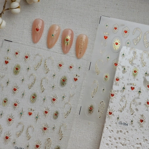 Autocollants Ongles 5D Relief Adhésif Feuille Or Coeur Rouge Étoile Rétro Élégant DIY Manucure Décoration Pour Femmes