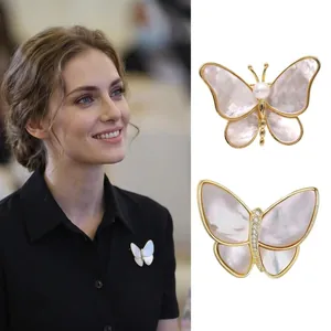 Schmetterling Brosche Anstecknadel Legierung Mit Muscheltextur Harz Und Strass Eleganter Schmuck Für Damen Anzüge Kleider Geschenk