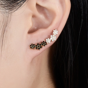 Elegant S925 sterling silver flower ear crawler with black and white zircon crystals