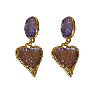 Vintage style purple resin heart drop earrings with gold textured oval studs for women