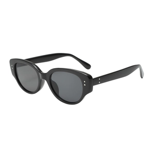Retro Katzenaugen Sonnenbrille Für Damen UV400 Schutz Trendige Nieten PC Rahmen AC Linse Mode Outdoor Sonnenbrille Zubehör