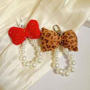 Cute velvet bow and leopard print pearl keychains with metal clasps for bags