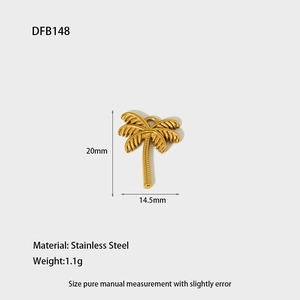 Detailed view of gold-plated stainless steel palm tree pendant with dimensions 20mm by 14.5mm