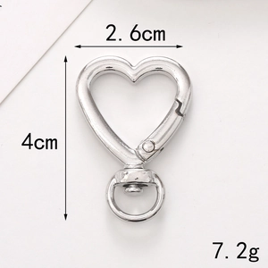 Silver heart-shaped spring ring with dimensions of 2.6cm by 4cm and 7.2g weight