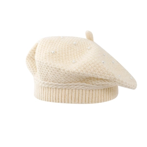 Elegant off-white knitted girls' beret with decorative pearls for autumn and winter