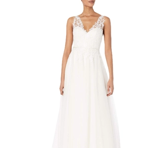 Elegant white lace V-neck wedding dress with layered tulle skirt for bridal formal wear