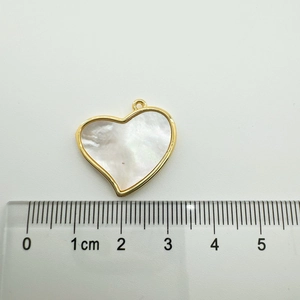 18K gold plated heart pendant with white shell inlay, size 2.2cm measurement view