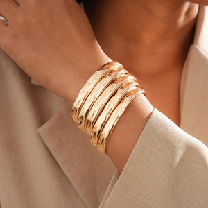 Ensemble de Bracelets Joncs Ouverts en Métal Martelés Alliage Géométrique Ronde Texture Bijoux de Mode Minimaliste Femme