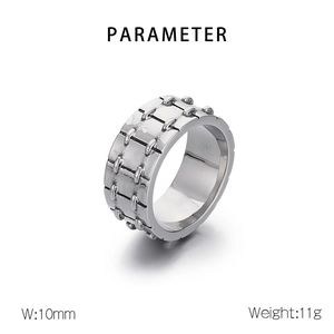 Technical specifications showing 10mm width and 11g weight of the punk stainless steel ring