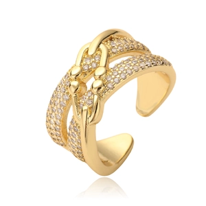 Doppellagiger goldener geometrischer offener Ring mit funkelnden Zirkoniasteinen