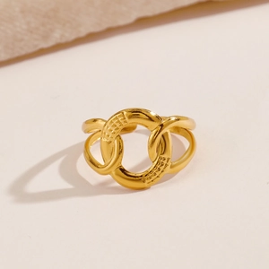 Crossed 18K gold-plated stainless steel open ring with textured central ring detail