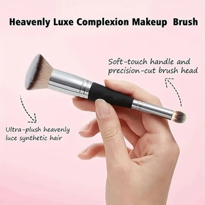 Detail of dual-ended makeup brush featuring precision-cut ultra-plush synthetic hair