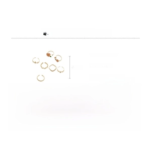 Détails des dimensions et matériaux pour un ensemble de 7 bagues fleur en or