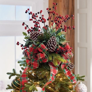 Christmas Tree Topper Hat Decoration With Buffalo Plaid Ribbon Pinecones Red Berries Artificial Pine Needles Ornament