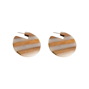Geometric round stud earrings made of wood and white resin with a striped pattern