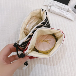 Mini tweed zipper pouch for cosmetics and earphones with decorative tassel charm
