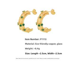 Detailed size chart and specifications for C-shaped earrings with green glass stones
