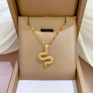 Schlangen-Halskette Titanstahlkette Kupferanhänger Rhinestone Grüne Augen Elegante Schlüsselbeinkette Für Damen Schmuck