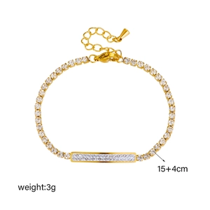 Eleganteres goldenes Tennis-Armband mit funkelnden Strasssteinen und verstellbarer Kette