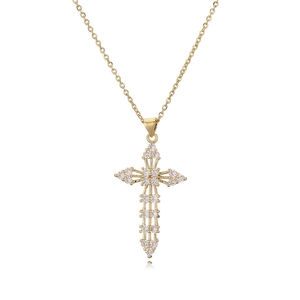 Elegante goldene Kreuzkette für Damen mit funkelnden Zirkonia-Steinen an einer O-Kette