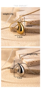 Detailed size and weight specs for gold and silver hammered teardrop necklaces