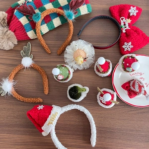 Set d'accessoires de Noël avec bois de renne, bandeaux à nœuds et mini bonnets de Noël