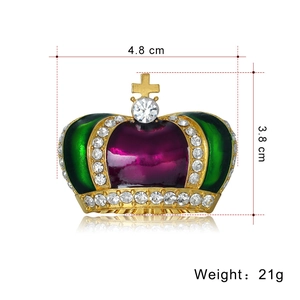 Vintage gold crown brooch with colorful enamel and rhinestones, 4.8cm x 3.8cm dimensions