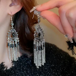 Boucles D'oreilles À Franges En Cristal Noir Rétro Longues Gouttes Alliage Creux Strass Style Ethnique Vintage Bijoux Pour Femmes