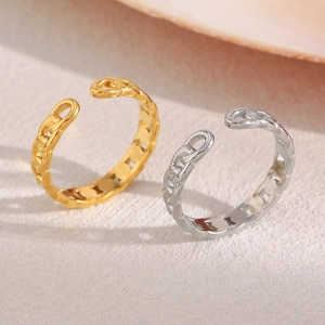 Minimalist 18K gold plated stainless steel chain link open ring in gold and silver
