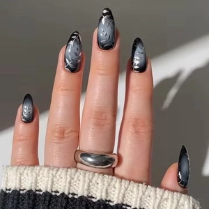 Press On Nails Dark Goth Style Smoky Gradient Silver Leaf Pattern Almond Shape Artificial False Nails ABS Manicure