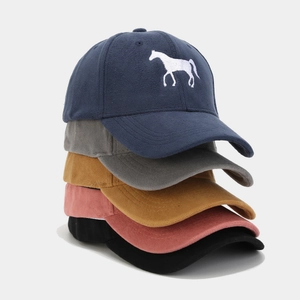 Gorras de béisbol con bordado de caballo en cinco colores y tejido cepillado