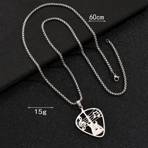 Close-up of guitar pick pendant with 60cm chain length and 15g weight specs