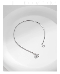 Minimalist s925 silver snake chain bracelet featuring a sparkling round zircon pendant