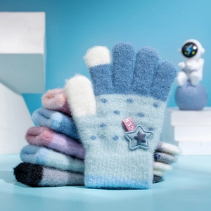 Kids Knitted Gloves Thickened Warm Winter Five Finger Mittens With Star Patch For Boys Girls Crystal Yarn