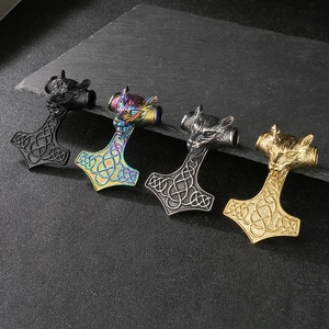 Pendentifs Viking Marteau de Thor et tête de loup en noir, arc-en-ciel, argent et or