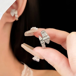 Polsino Per Orecchio A Forma Di Serpente Rame Zircone Geometrico Clip Senza Buco Gioielli Di Lusso Per Donne