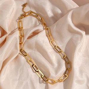 Minimalist gold stainless steel paperclip chain necklace with adjustable lobster clasp