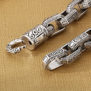 Retro engraved stainless steel square chain bracelet with vintage silver finish for men
