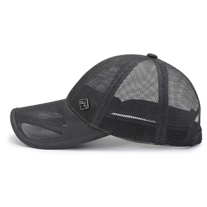Casquette de baseball en mesh gris foncé pour homme avec logo montagne pour le sport