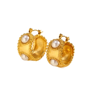 Retro gold plated stainless steel hoop earrings with textured finish and white pearls
