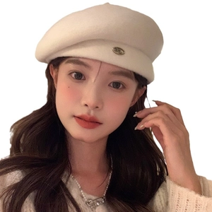 British style retro wool beret in cream white with a golden M metal charm for women
