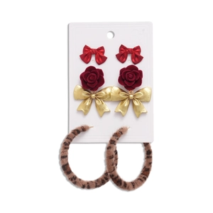 Set di 3 orecchini vintage con fiocchi rossi, rose vellutate e cerchi stampa leopardata