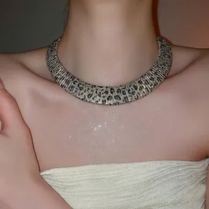 Leopard Print Choker Necklace Retro Wide Metal Geometric Neck Chain For Women Ethnic Style Statement Jewelry