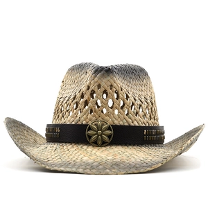 Chapeau de cowboy en paille avec dégradé, couronne ajourée et bandeau décoratif en cuir