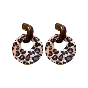 Vintage acrylic leopard print drop earrings with pink resin rings and silver needles