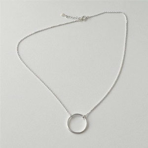 Minimalist S925 sterling silver geometric circle pendant necklace on a fine chain