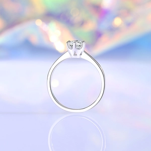 Classic 0.5ct moissanite S925 silver six-prong crown ring with round center diamond